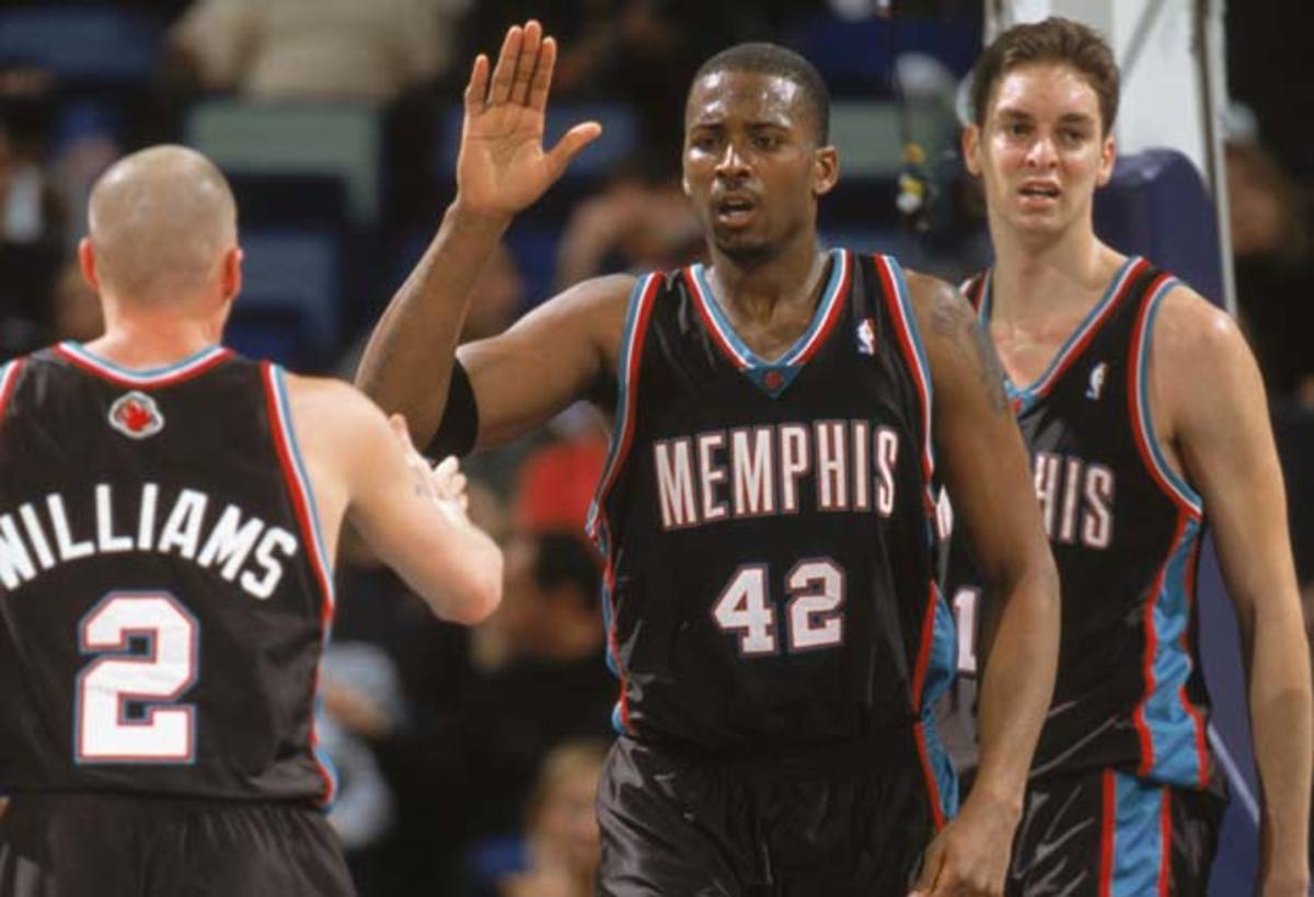 lorenzen-wright-grizzlies-gregory-shamus.jpg