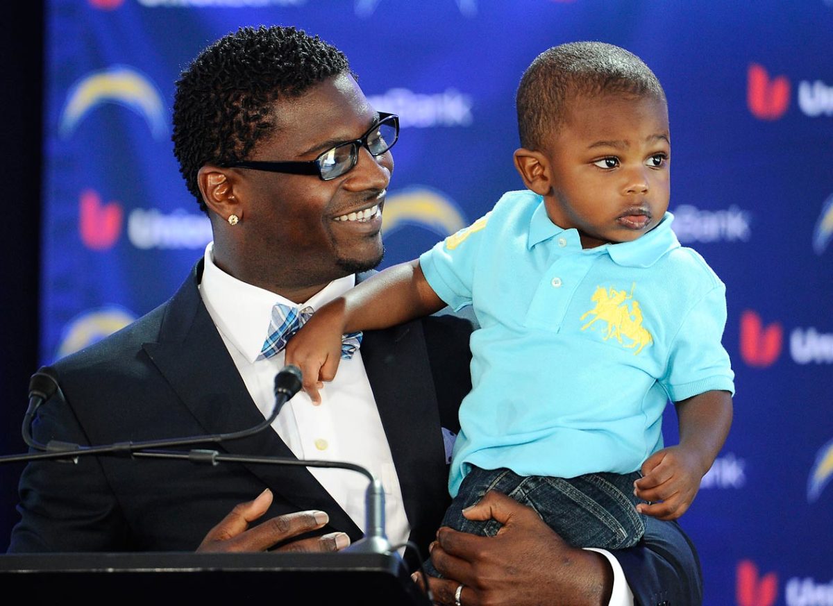 08-ladanian-tomlinson.jpg