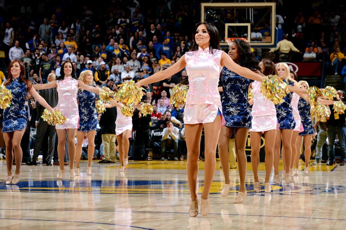 Golden-State-Warriors-Dance-Team-465250082.jpg