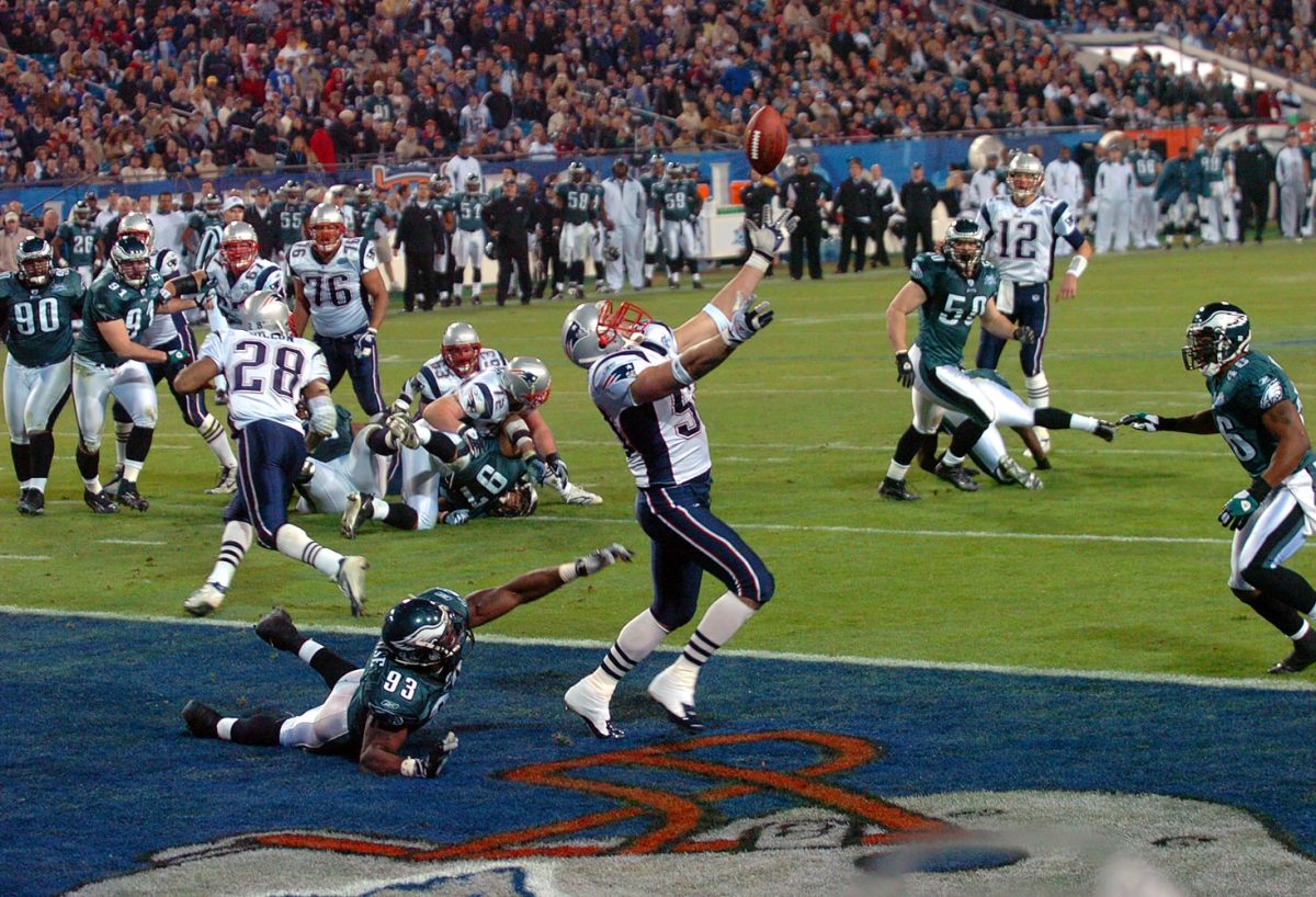 2005-0206-Super-Bowl-XXXIX-Mike-Vrabel-006594369.jpg