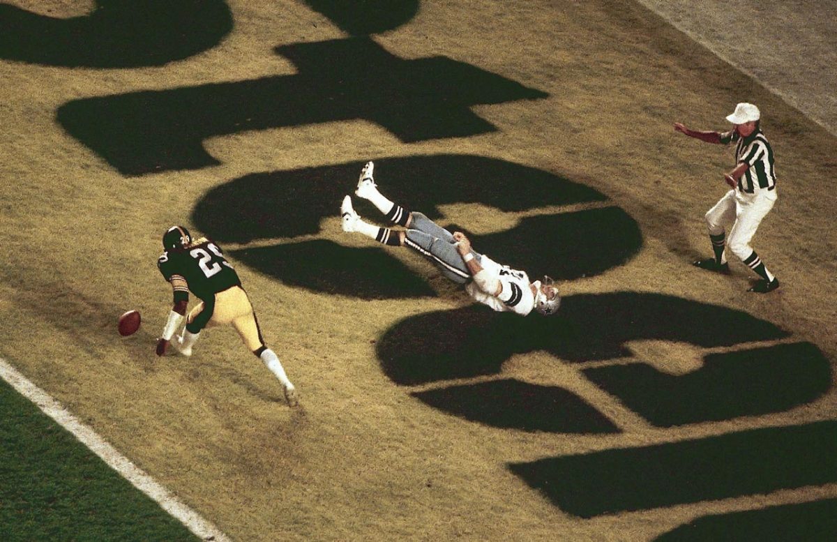 1979-0121-Super-Bowl-XIII-Jackie-Smith-Ron-Johnson-001285584.jpg