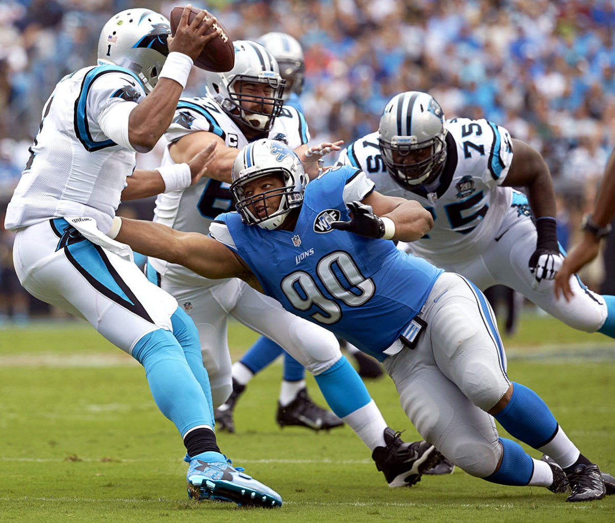 90-Ndamukong-Suh-X158638_TK1_0366.jpg