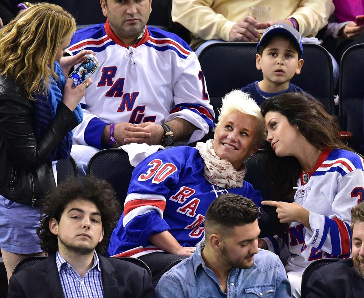 2015-0418-Anne-Burrell-Vanessa-Ferlito.jpg