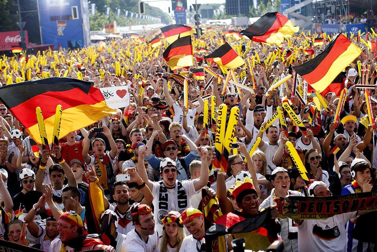 Germany-fans.jpg