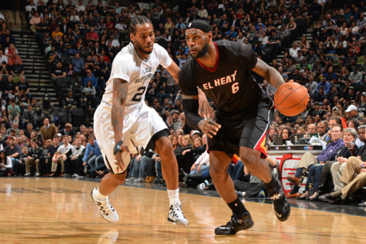 lebron-james-sleeved-jersey.jpg