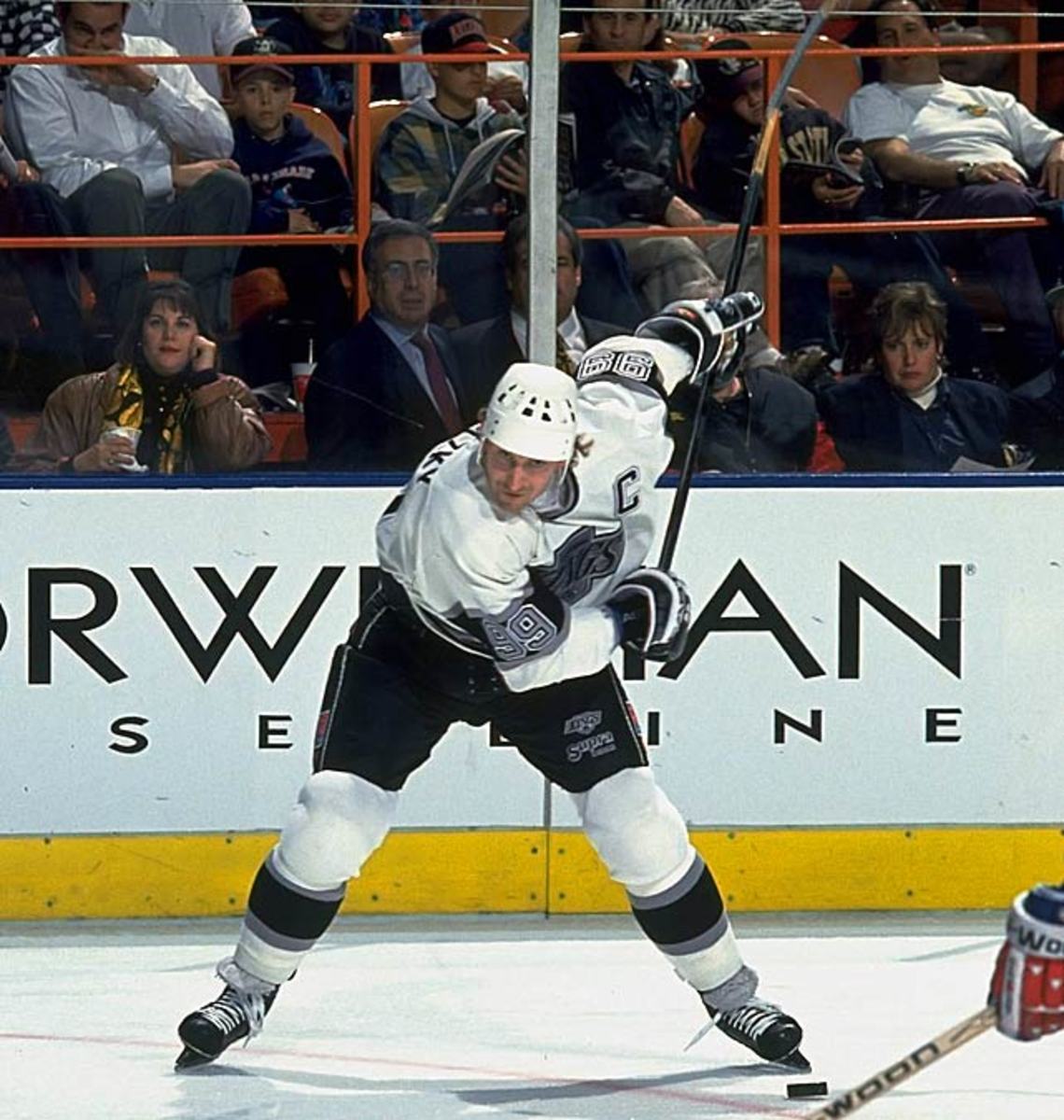 wayne-gretzky-05220957.jpg