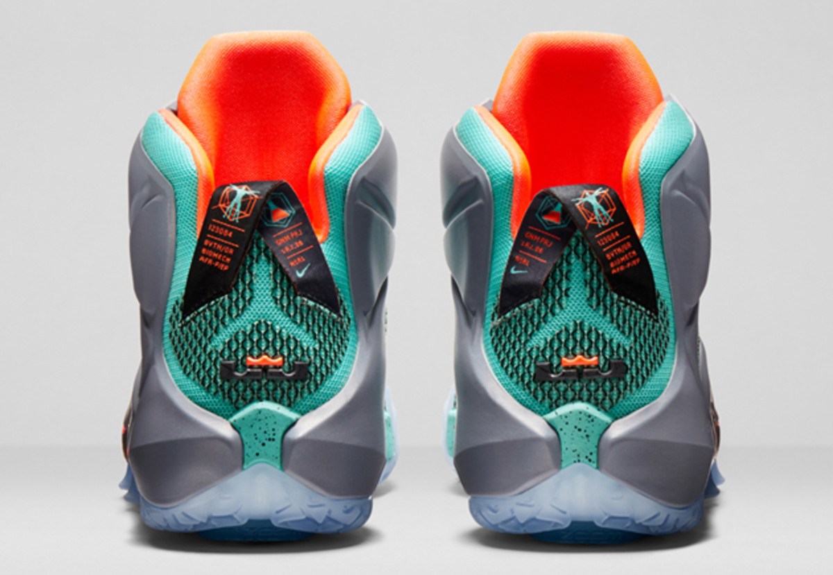 LeBron James 12 B