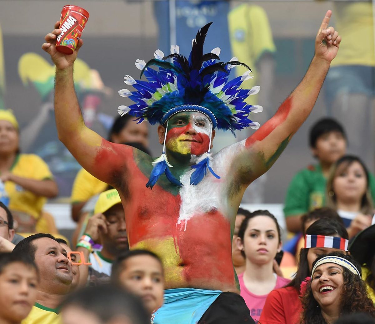 01 painted-world-cup-fan_10_0.jpg
