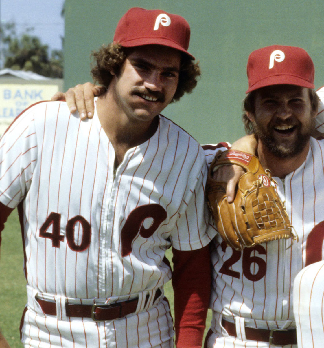 Warren-Brusstar-unibrow-079007114.jpg