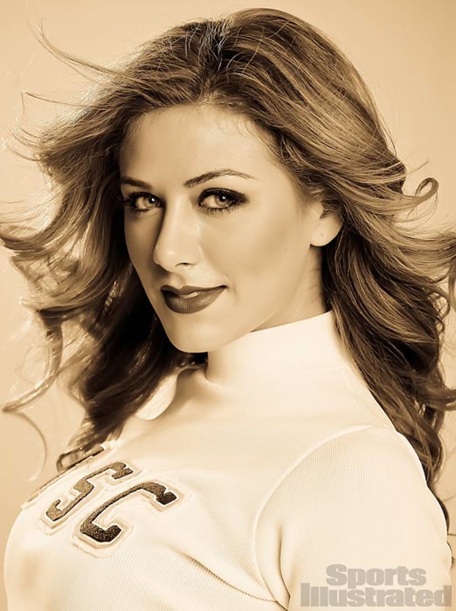 140515123737-01-perry-usc-exclusive-yp4-5488-single-image-cut.jpg