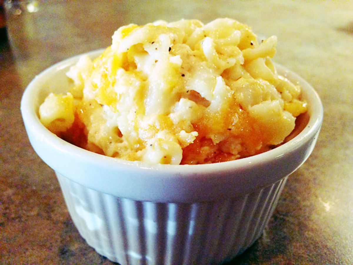 pimanyoli-mac-cheese-punt-pass-pork.jpg