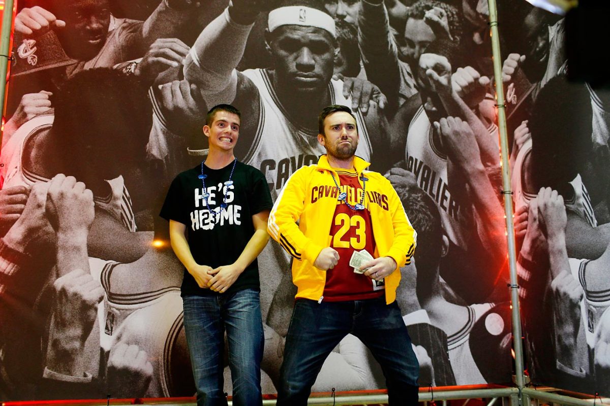 lebron-james-X158885_TK1_217.jpg