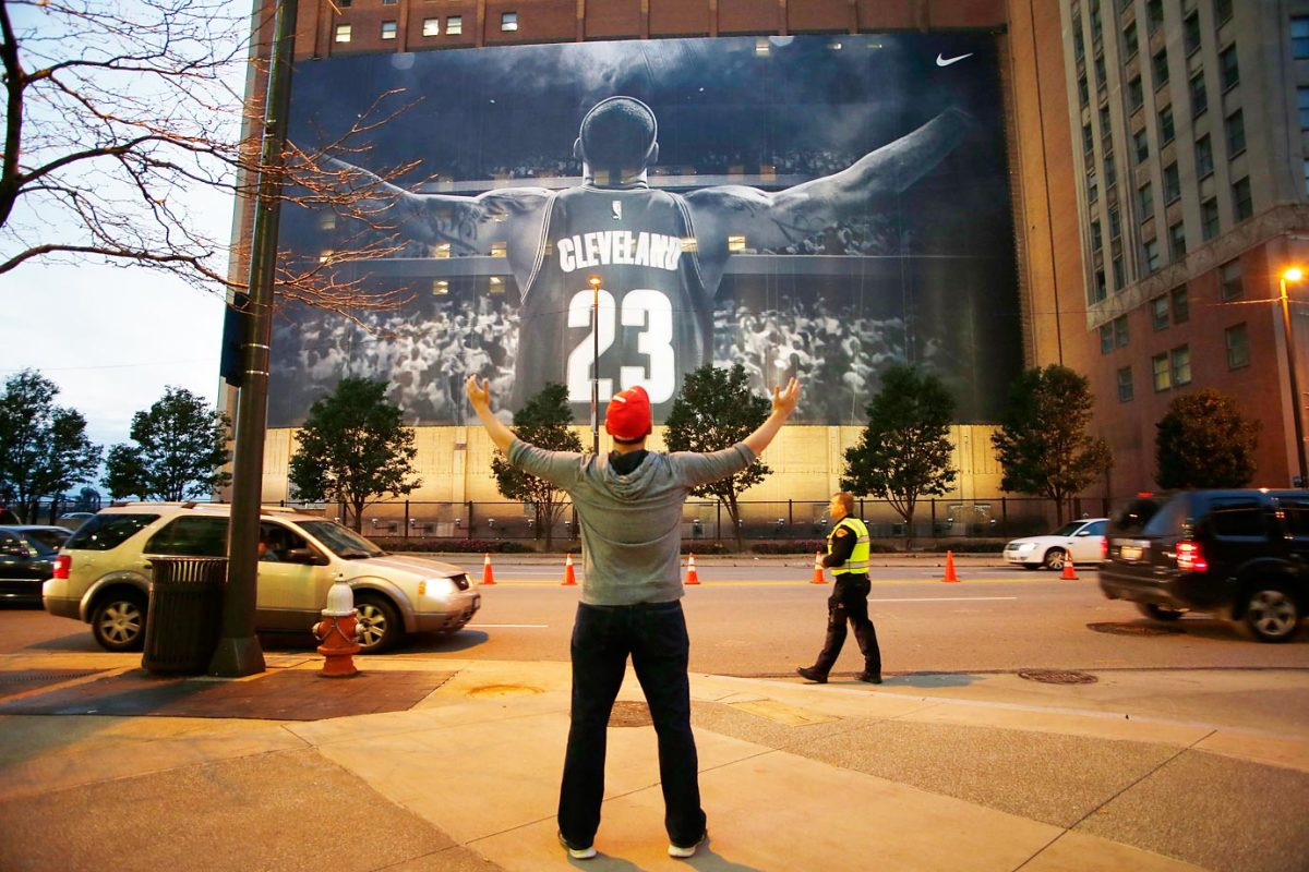 lebron-james-X158885_TK1_112.jpg