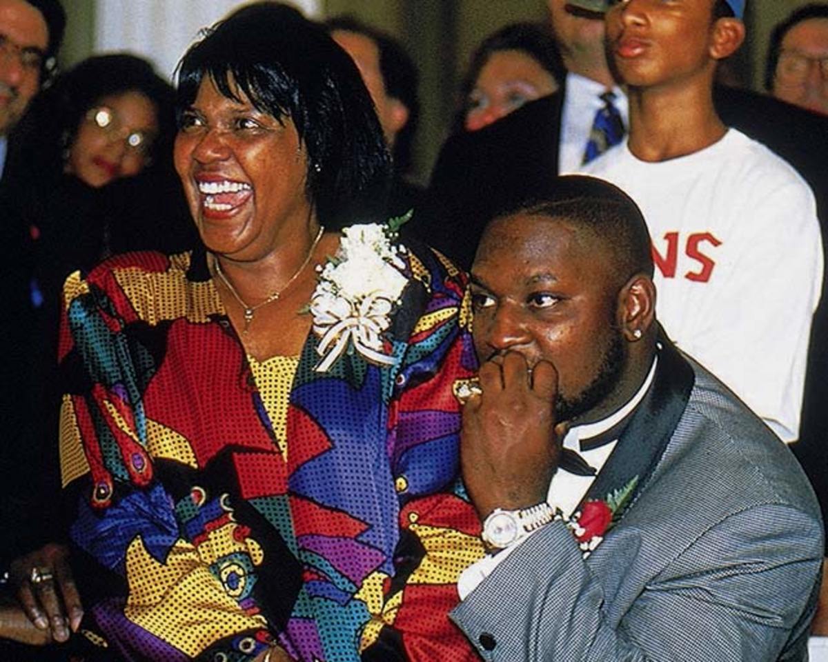 mo-vaughn-mom-shirley-05712497damian-strohmeyersi.jpg