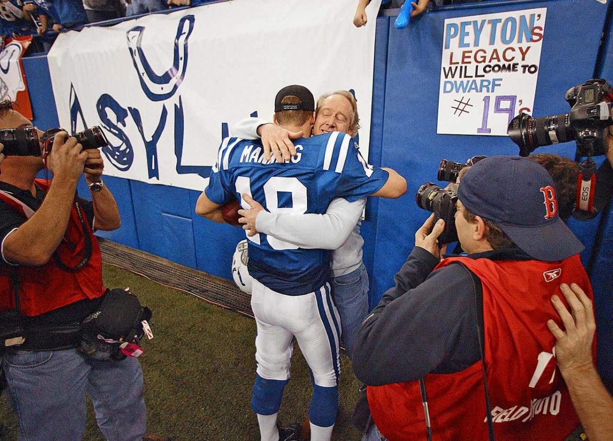 2007-Peyton-Archie-Manning-016649525.jpg
