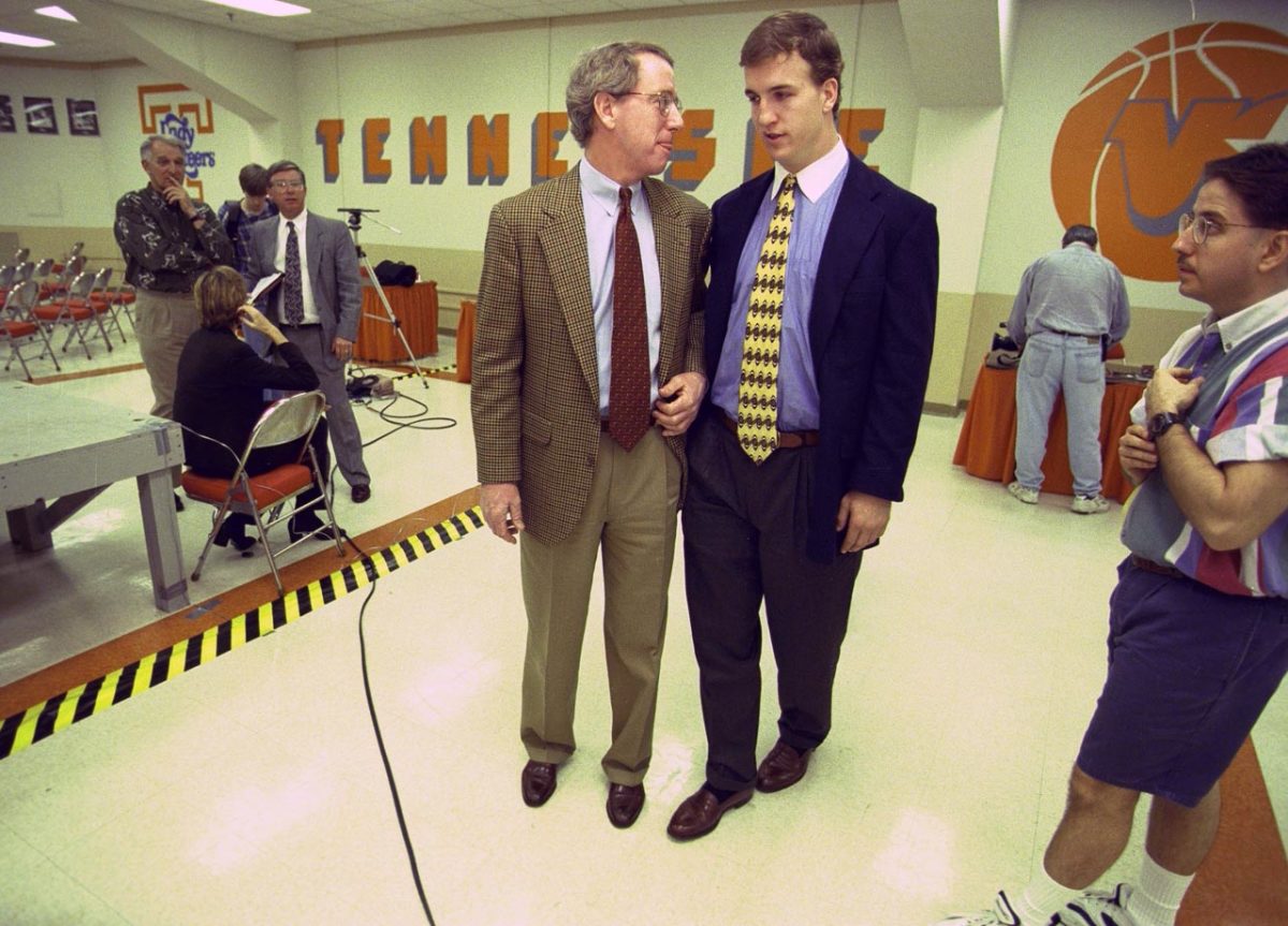 1997-Archie-Peyton-Manning-05949720.jpg