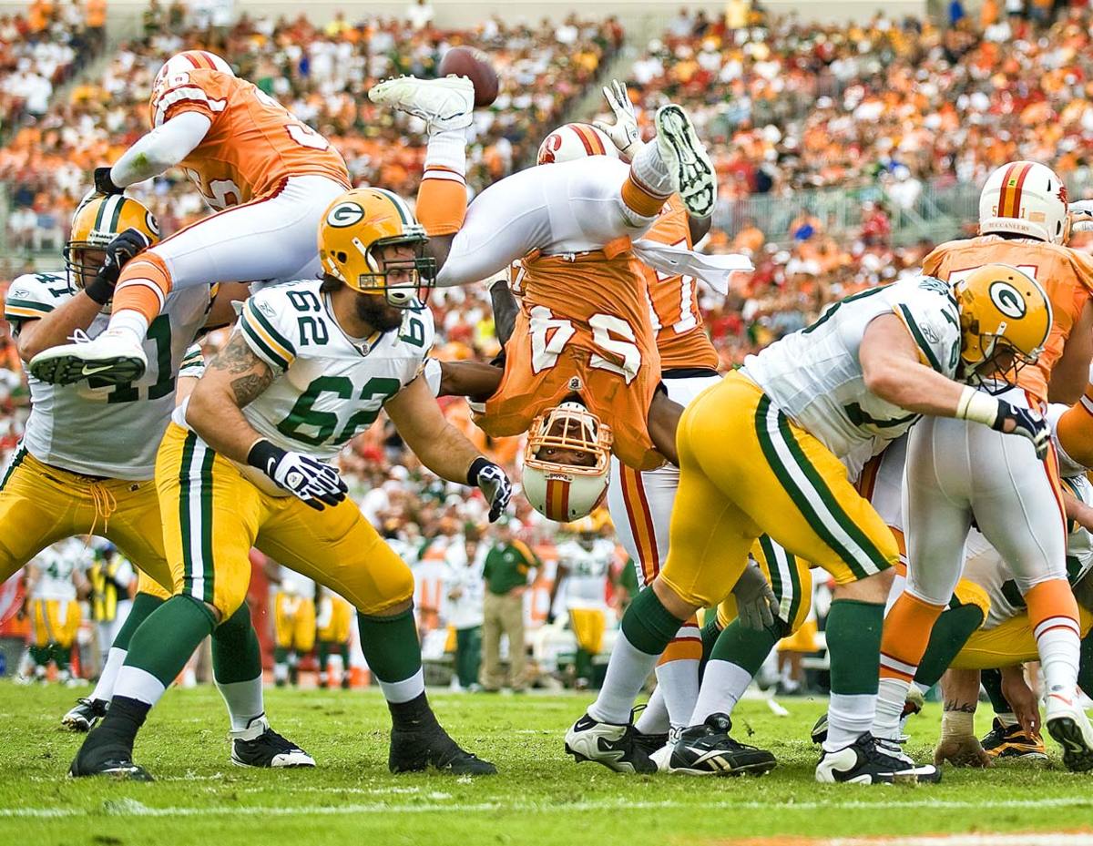 2009-Geno-Hayes-Evan-Dietrich-Smith-opp0-7205.jpg