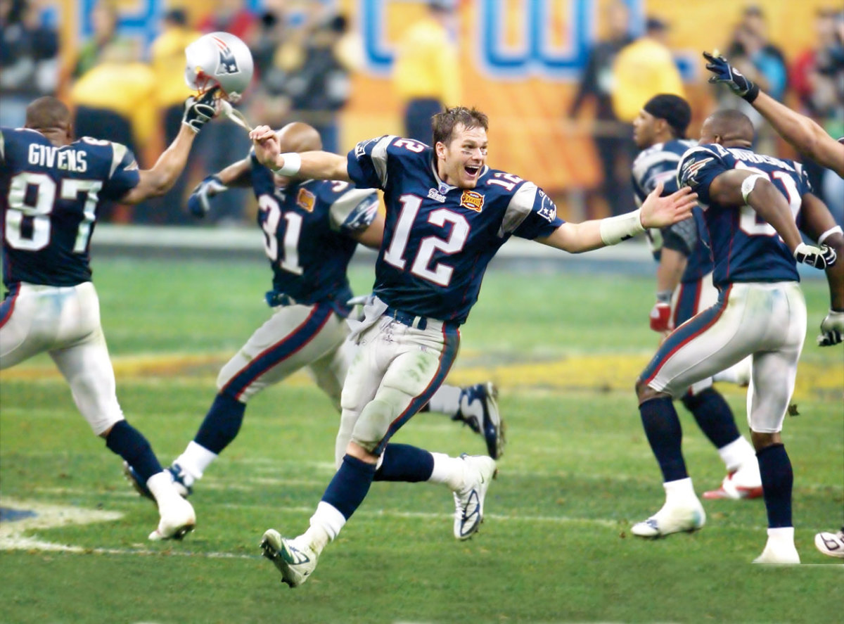 2004-Super-Bowl-XXXVIII-Tom-Brady-006308547.jpg