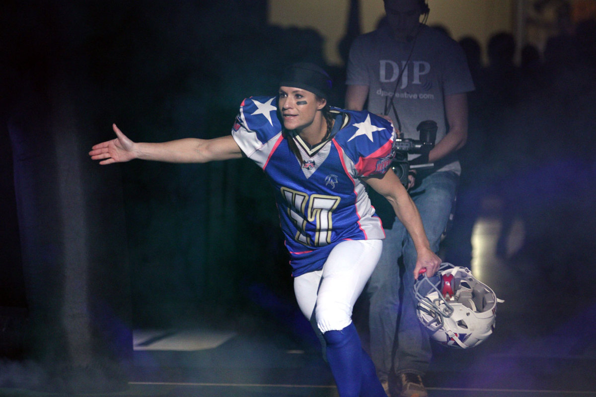 Jen-Welter-REV2_9016_small.jpg