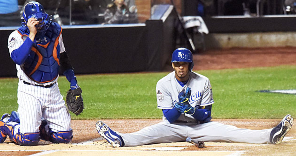 Alcides Escobar hit the dirt after a first-pitch fastball from Mets starter Noah Syndergaard.