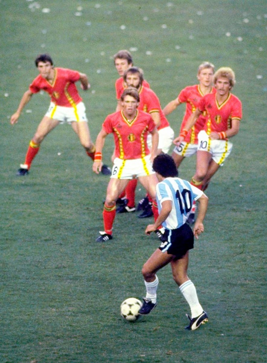 1982-maradona-belgium.jpg