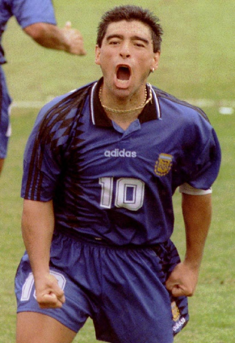 1994-maradona-celebrates-vs-greece.jpg