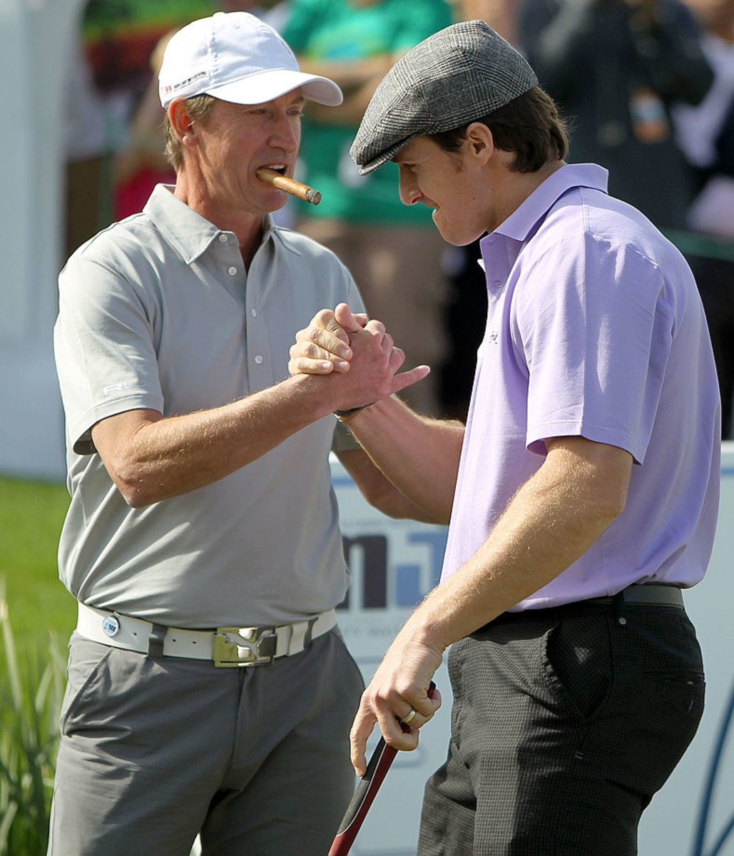 2011-Wayne-Gretzky-Drew-Brees.jpg