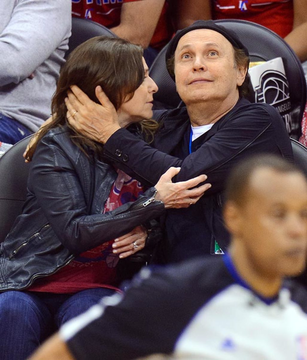 140430102935-billy-crystal-wife-janice-single-image-cut.jpg