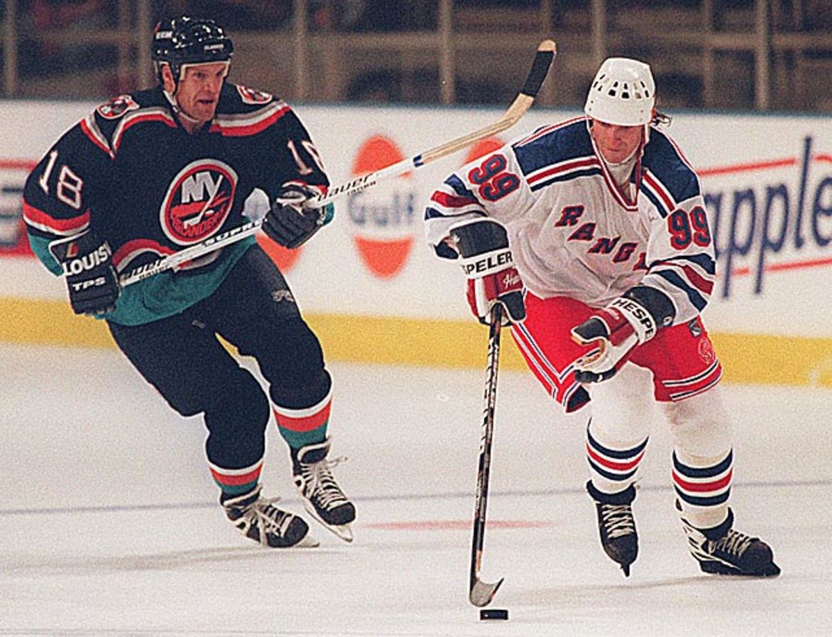 140307145406-wayne-gretzky-ap-single-image-cut.jpg