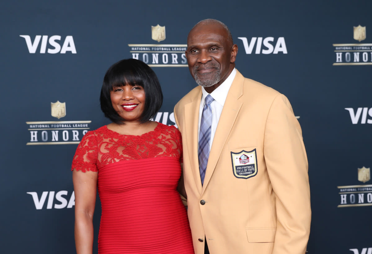 NFL Hall of Famer Harry Carson arrives on the red carpet prior to the 6th Annual NFL Honors at Wortham Theater, Feb. 4, 2017