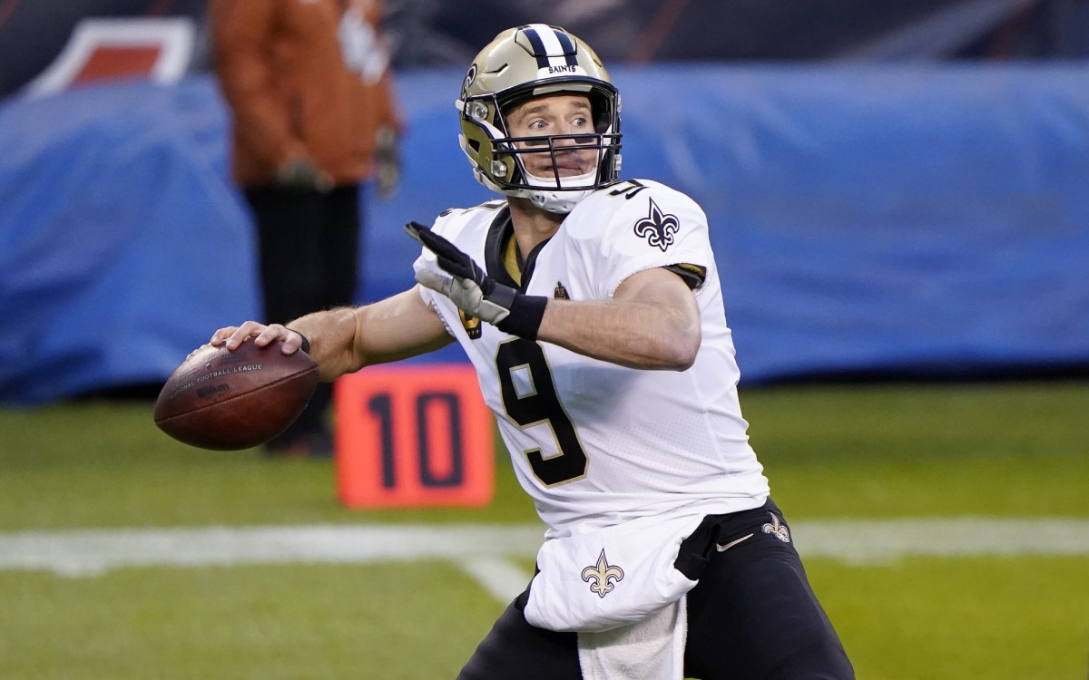 Saints QB Drew Brees defeats Bears