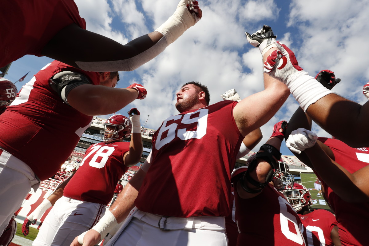 Landon Dickerson leads the offensive line, 2020 Kentucky