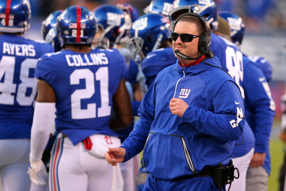 Nov 19, 2017; East Rutherford, NJ, USA; New York Giants head coach Ben McAdoo before the start of overtime against the Kansas City Chiefs at MetLife Stadium.