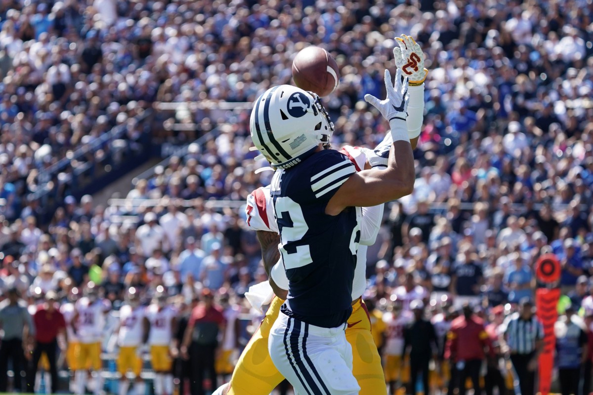 byu-football-navy-classic-uniform