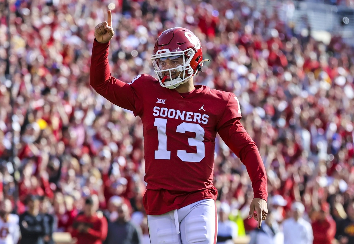 Caleb Williams with the Oklahoma Sooners