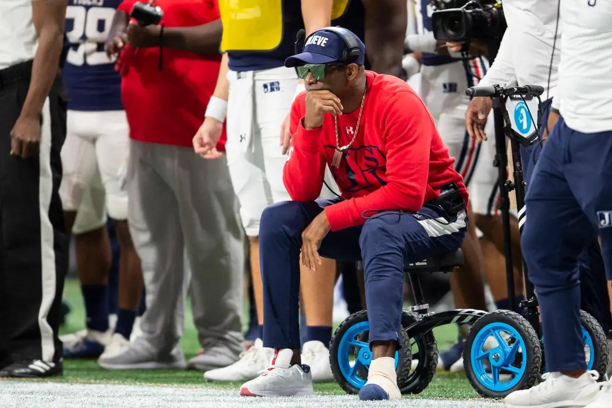 Sanders-Toes-Amputated-Football