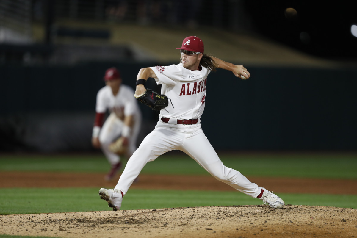 Crimson Tide reliever Brock Guffey