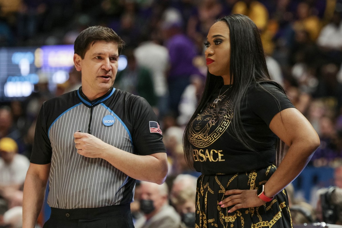 Jackson State Lady Tigers head coach Tomekia Reed