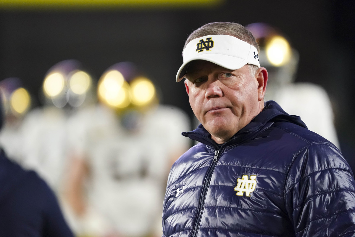 This past fall, Kelly left Notre Dame while the Irish were still in the hunt for a College Football Playoff spot.