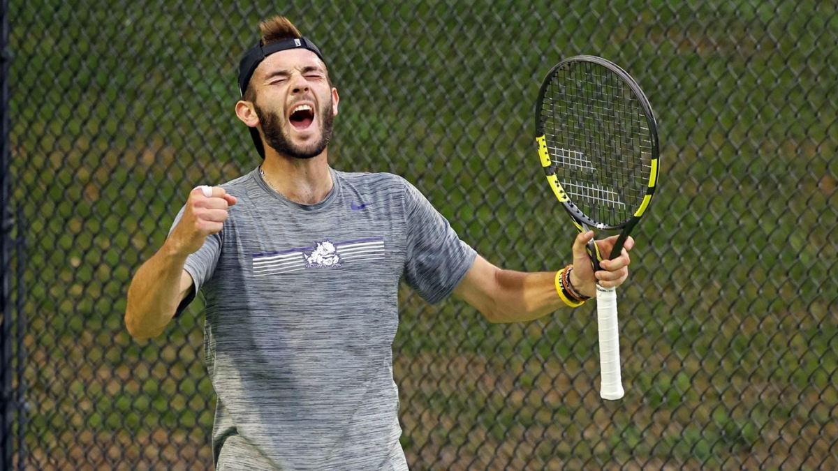 Jake Fearnley of TCU Men's Tennis