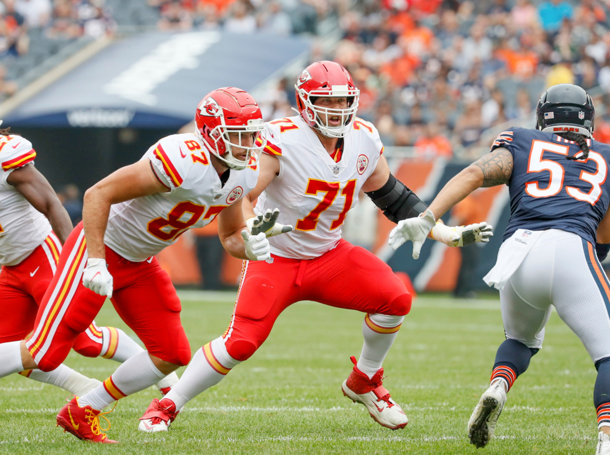 Schwartz, a highly-regarded offensive lineman, was one of the key players the Browns let walk during Jackson's tenure.