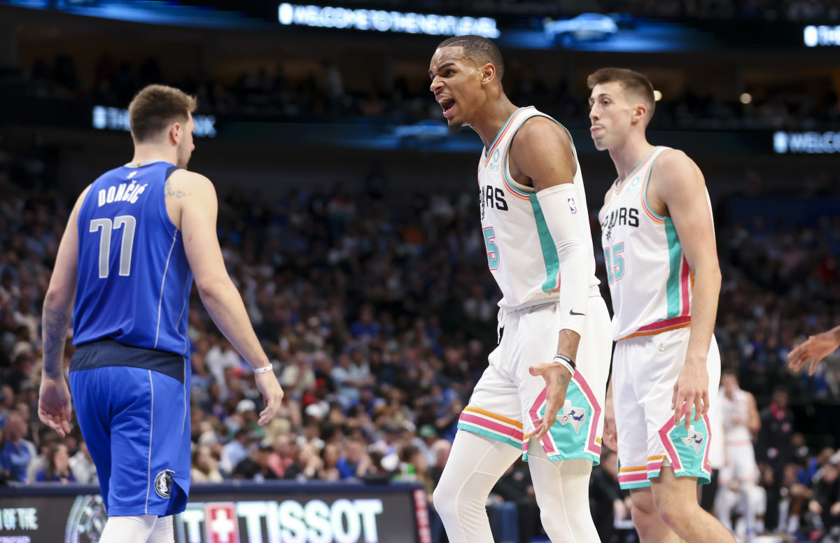dejounte mavs