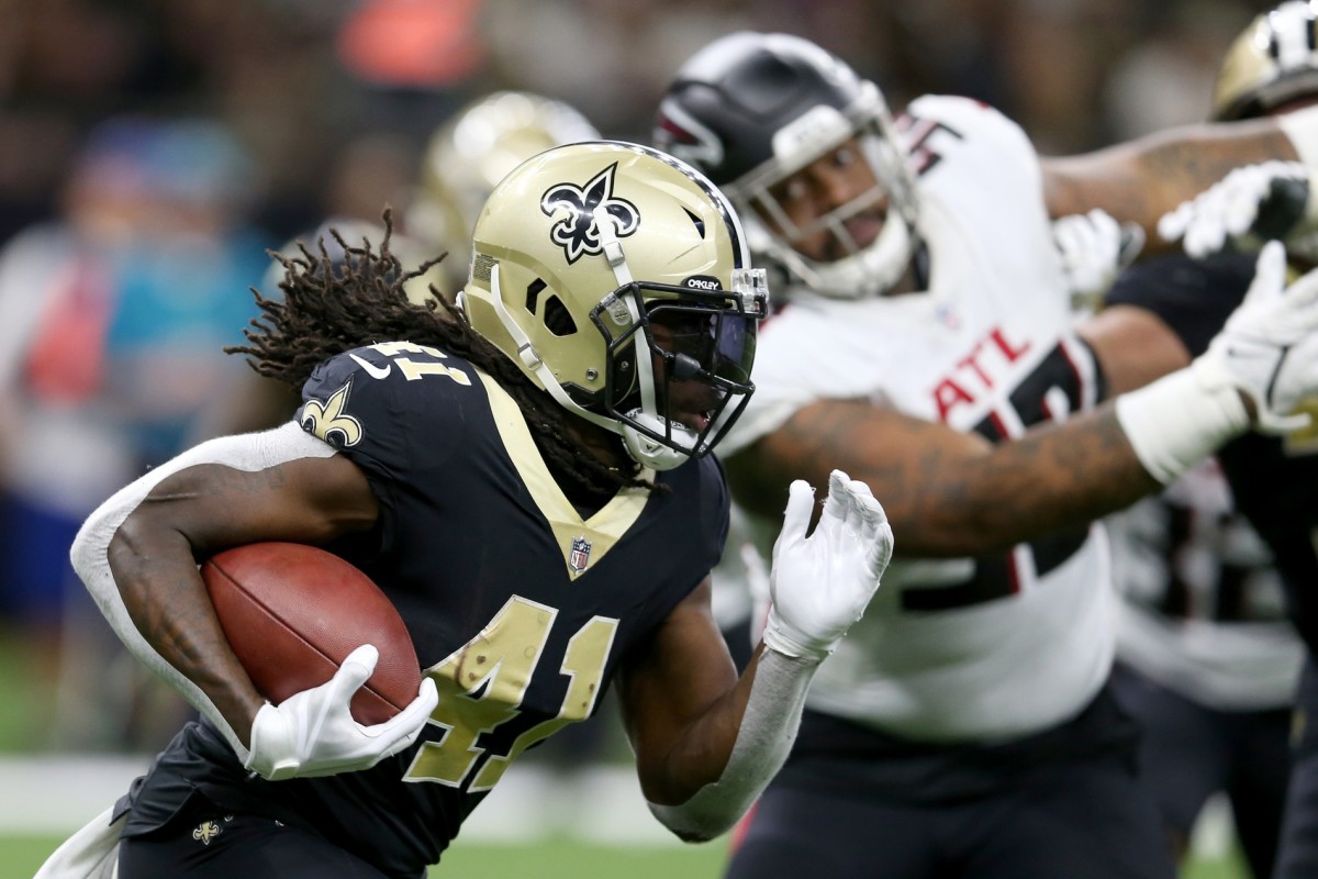 New Orleans Saints running back Alvin Kamara (41) runs against the Atlanta Falcons. Mandatory Credit: Chuck Cook-USA TODAY Sports