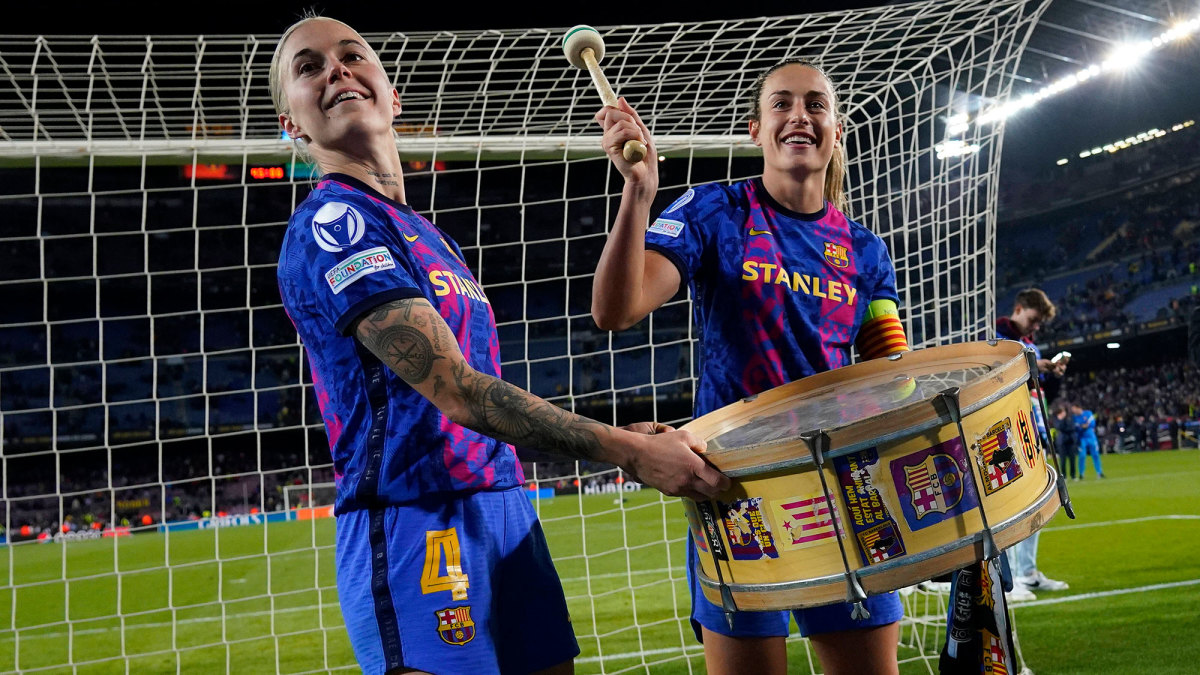Alexia Putellas celebrates Barcelona’s win over Real Madrid