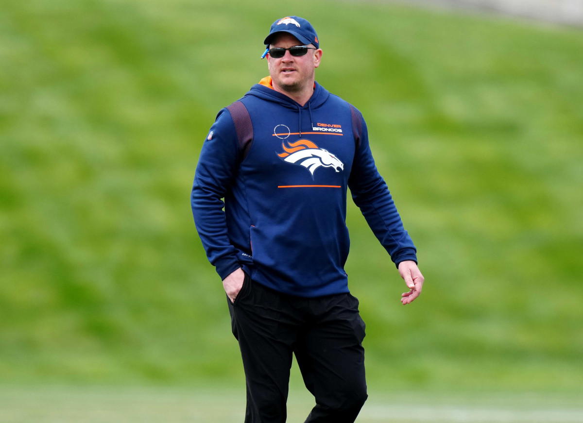 Broncos coach Nathaniel Hackett