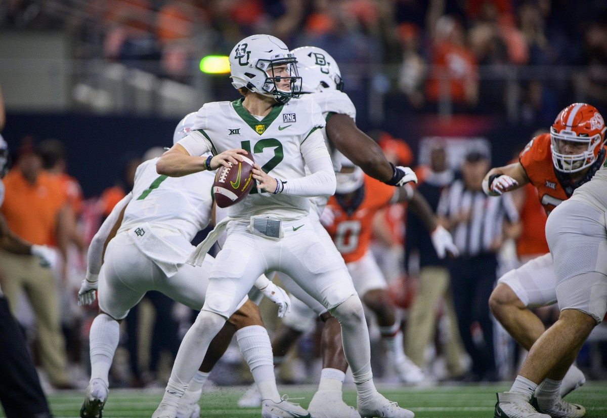 Blake Shapen Baylor Quarterback