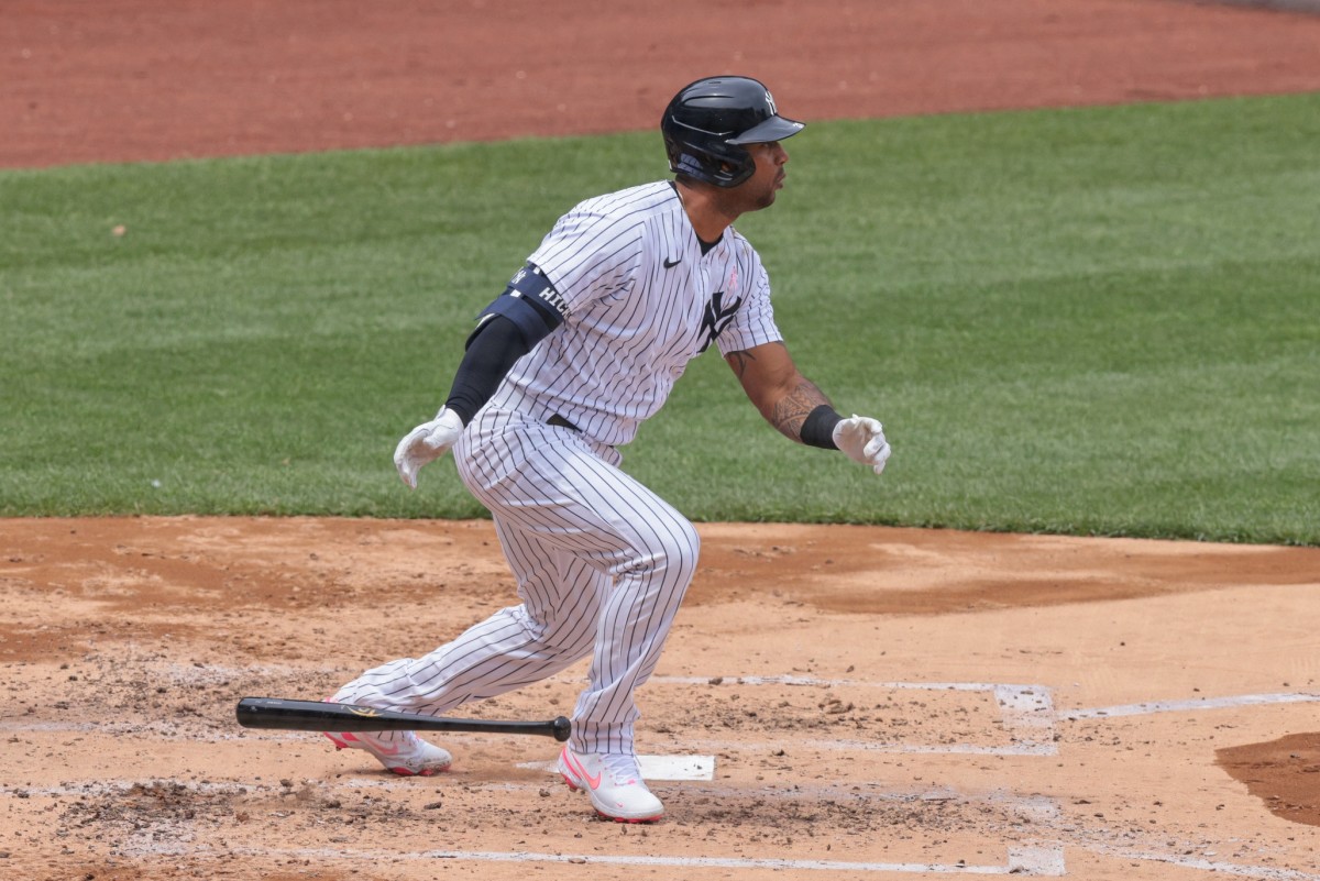 Yankees OF Aaron Hicks hitting