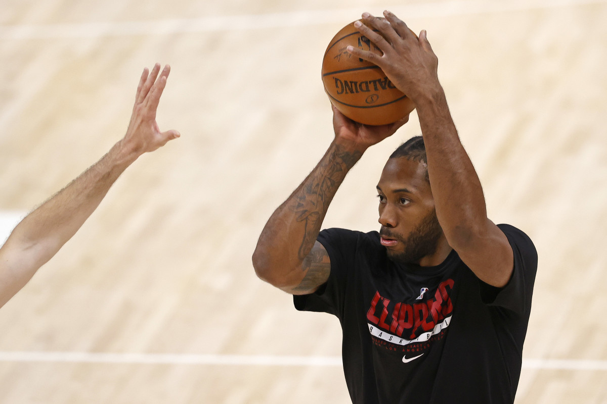 Jun 8, 2021; Salt Lake City, Utah, USA; LA Clippers forward Kawhi Leonard (2) warms up prior to game one in the second round of the 2021 NBA Playoffs. at Vivint Arena. Mandatory Credit: Jeffrey Swinger-USA TODAY Sports