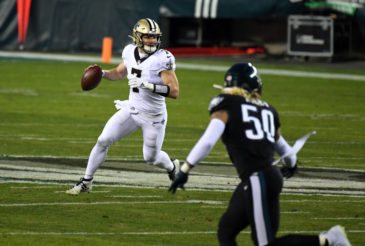 New Orleans Saints quarterback Taysom Hill (7) looks to pass against the Philadelphia Eagles. Mandatory Credit: James Lang-USA TODAY 