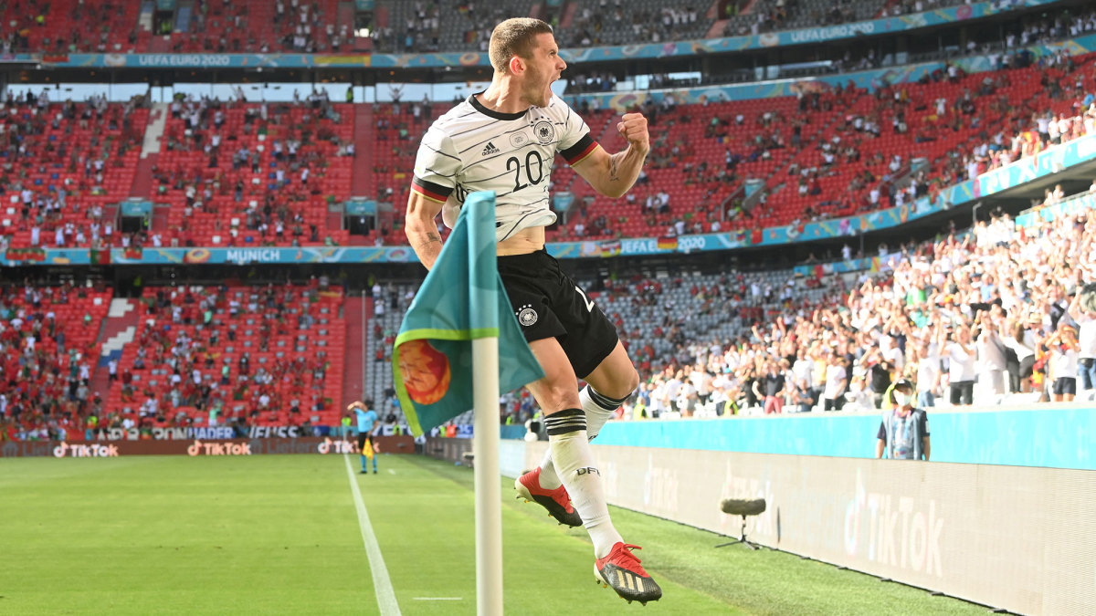 Robin Gosens scores for Germany vs. Portugal at Euro 2020